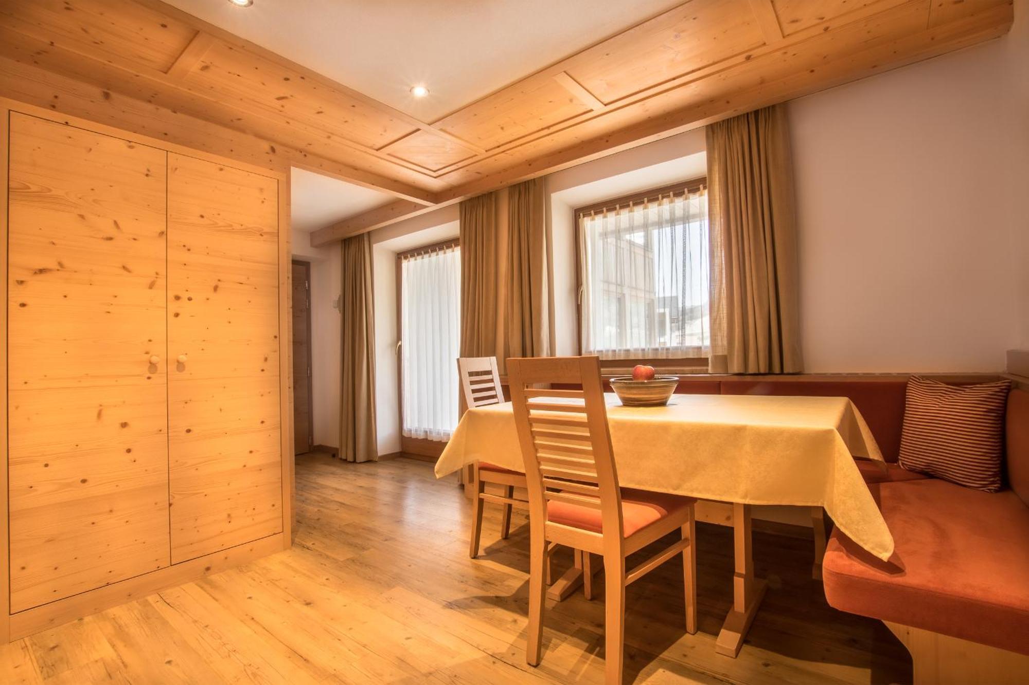 Residence Crazzolara ラ・ヴィッラ エクステリア 写真